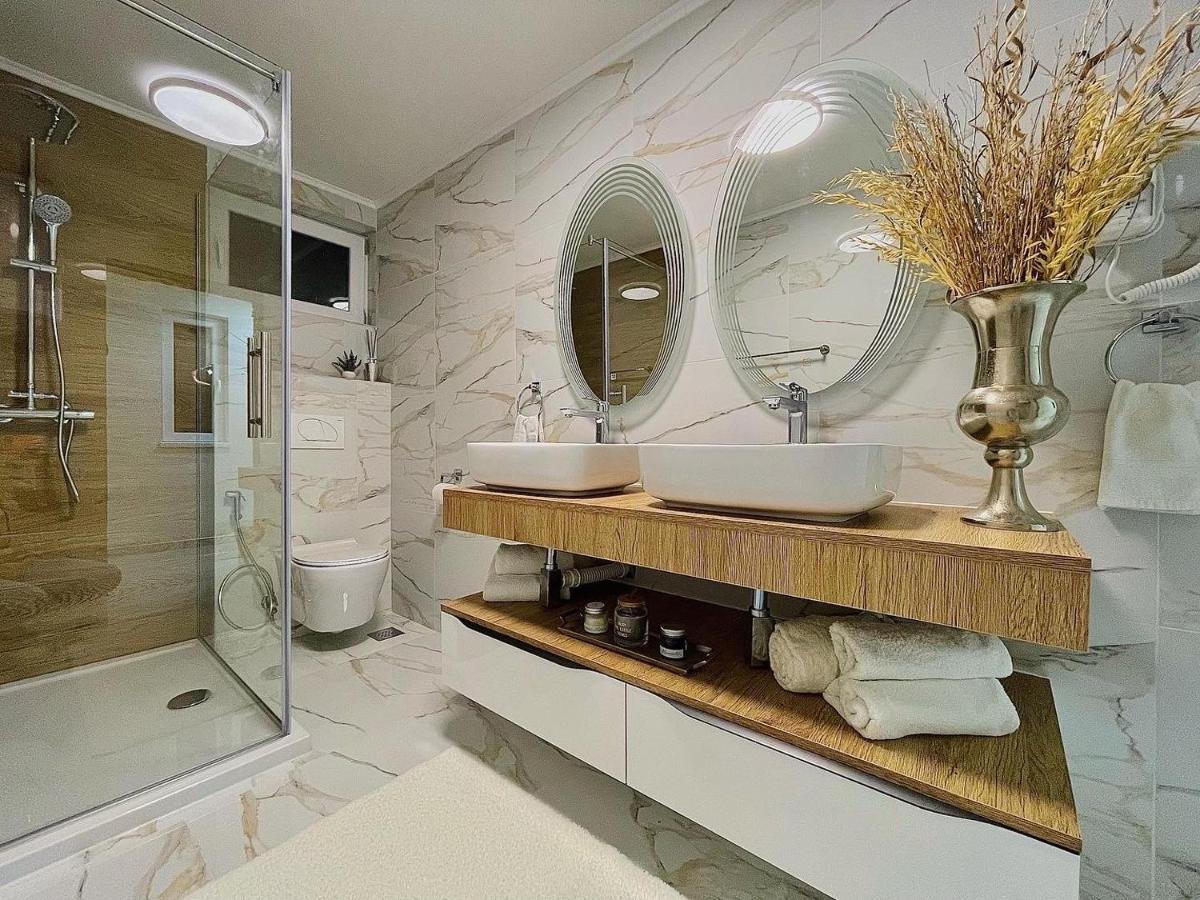 Crystal Racic Villa Bihac Bagian luar foto