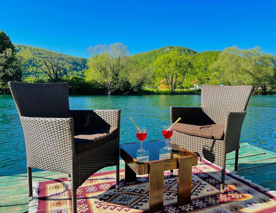 Crystal Racic Villa Bihac Bagian luar foto